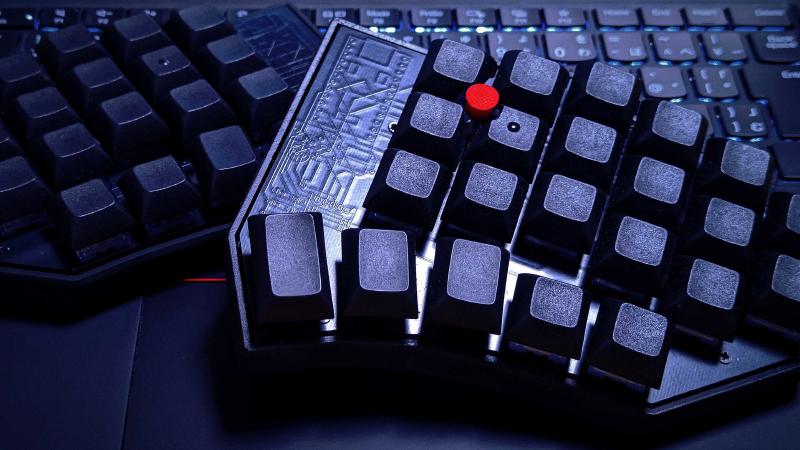 Featured image of post キーボードでマウスも操作するならトラックポイントを使ってほしい